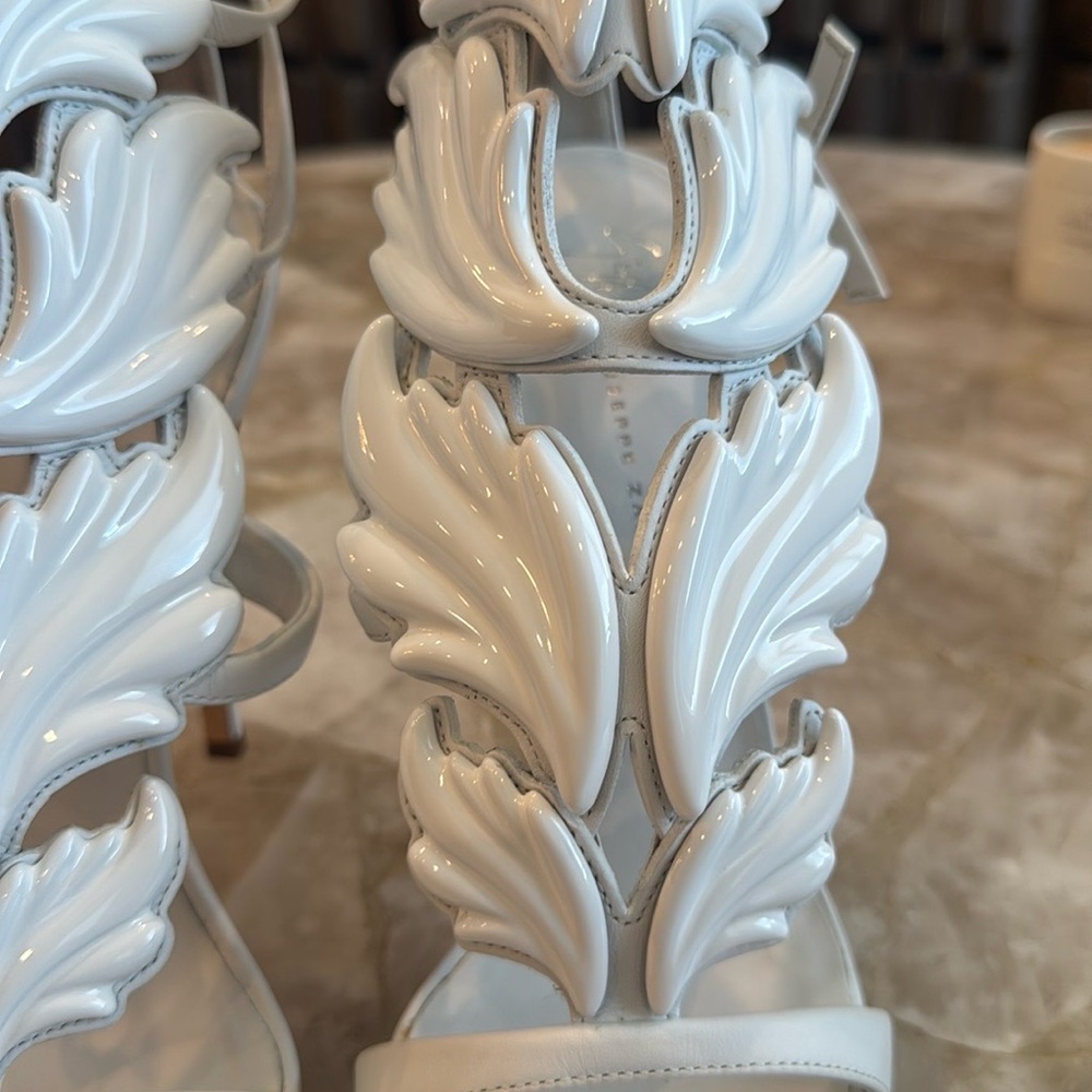 Giuseppe Zanotti "Cruel Summer" heels in white. SZ 38 - Picture 10 of 15